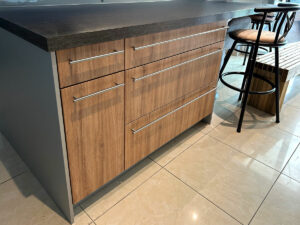 renovation-meubles-cuisine-équipée-ilot-central